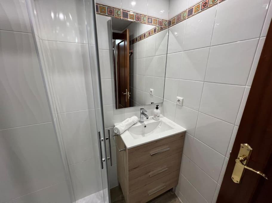 Piso En Linares Zona Centro Con Parking Gratis Apartment Exterior photo